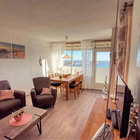 - Haus G, App 0g1301 *
